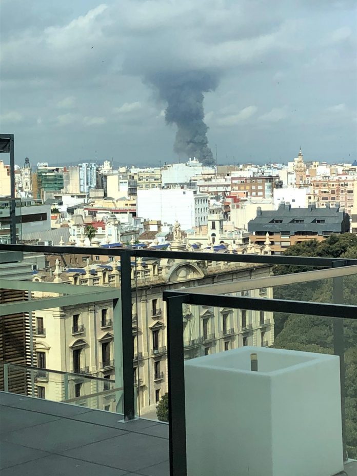 Incendio Aldaia visto desde Valencia-7Televalencia