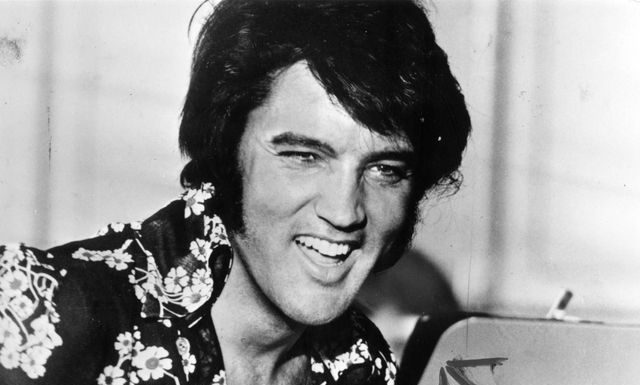 Elvis Presley se tintaba, era castaño