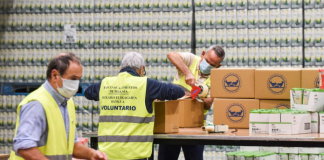 Una empresa valenciana dona 2.185 kilos de alimentos a las familias más afectadas por la pandemia