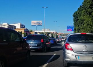 La salida de Valencia se colapsa con retenciones kilométricas