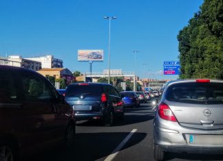 La salida de Valencia se colapsa con retenciones kilométricas