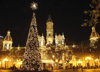 La puesta en marcha de la iluminación de Navidad arrancará próximamente con dos grandes novedades pero sin árbol de Navidad