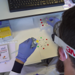 Un nuevo test valenciano detecta coronavirus en 30 minutos por 2€