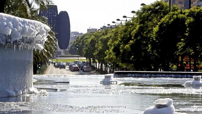 Una ola de frío llega a Valencia con desplome de temperaturas