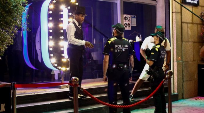 Els 40 municipis valencians als quals afectaria el toc de queda Sanitat se opone a convertir los locales de ocio nocturno en espacios hosteleros