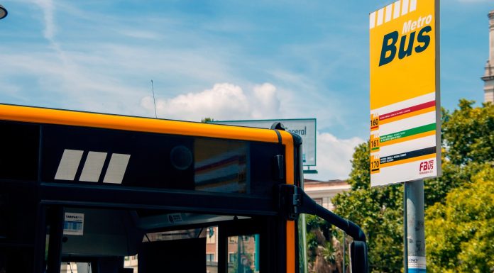 Valencia estrena dos nuevas rutas de autobuses para ir a Fuente del Jarro