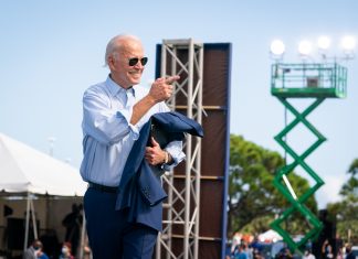 El presidente Joe Biden llama "estúpido hijo de puta" a un periodista