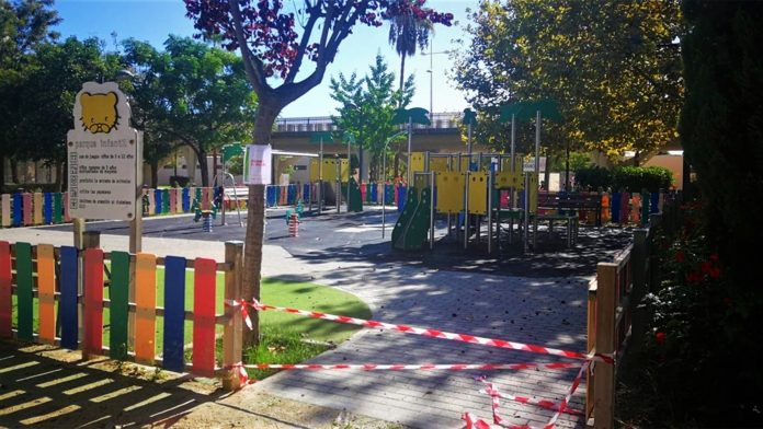 Las zonas de juegos infantiles en parques y jardines reabrirán próximamente
