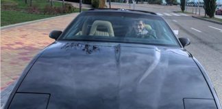 Iker Casillas compra el coche fantástico