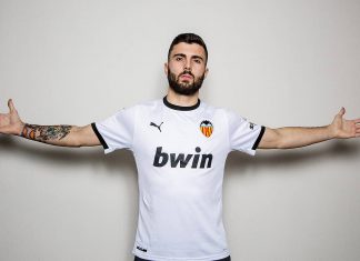 El nuevo delantero del Valencia CF