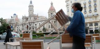 El Ayuntamiento de Valencia obliga a reducir las terrazas del centro