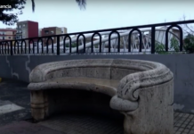 VÍDEO | ¿Cómo han llegado a Paiporta restos de la plaza de Plaza del Ayuntamiento de Valencia? Todos restos de la plaza de Goerlich en jardines y el cementerio de Paiporta