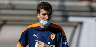 El Valencia CF despide a su entrenador