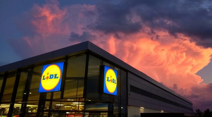 Listado y horarios de los supermercados abiertos en Semana Santa ALDI contratará a 75 personas en Valencia