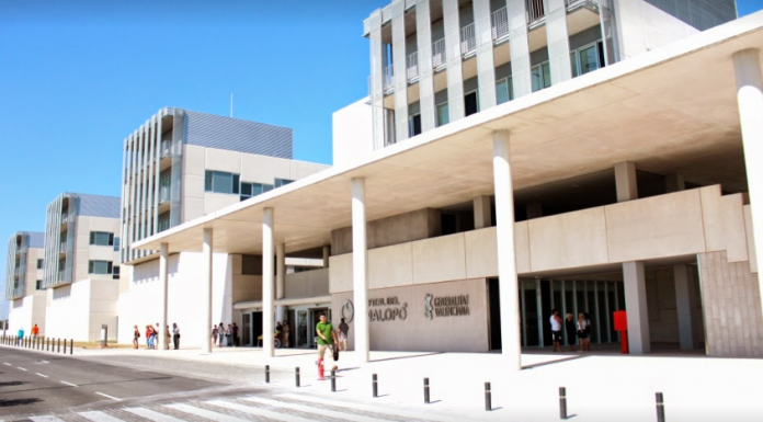 Un hospital valenciano apuesta por mamografías 3D para detectar tumores de apenas 4 milímetros Ribera aumenta la inversión en investigación y tratamientos oncológicos