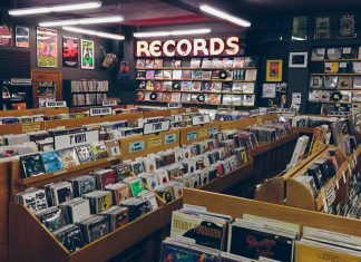 Las tiendas de discos, un icono “pop” que sigue vivo en Valencia