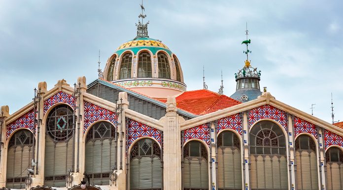 Del abuelo al nieto: las historias detrás del Mercado Central de València