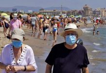 Las calles de Valencia se llenan de turistas tras el fin del estado de alarma