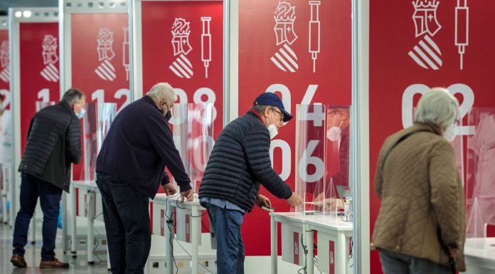 Valencia presiona al Gobierno para liberar la patente de la vacuna contra el coronavirus La vacunación de la cuarta dosis ya tiene fecha de inicio en Valencia