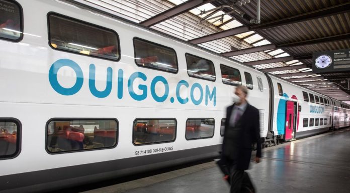 L’AVE low cost arribarà a València aquest mateix any El AVE low cost llegará a Valencia este mismo año