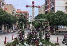 Las Cruces de Mayo se plantan en las calles de Valencia