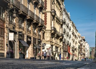 Locura en los alquileres valencianos: en una hora, 40 posibles inquilinos