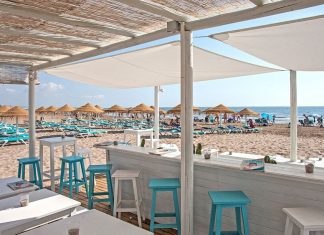 Los chiringuitos de la playa de la Patacona ya se pueden disfrutar