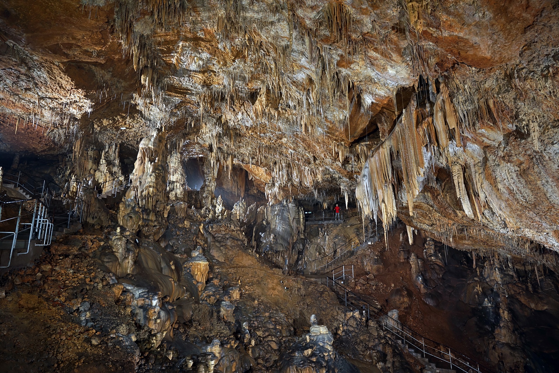 La cueva del Rull, una cavidad con mucha historia para visitar en familia