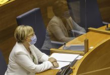 Ana Barceló alerta a los valencianos: "La mitad de los ingresados tienen menos de 50 años"