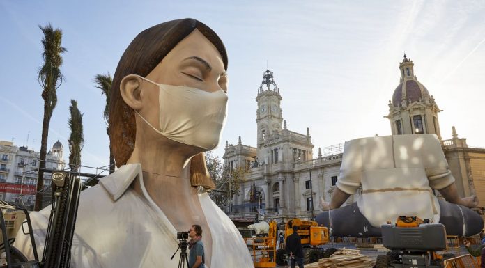 La plaza del Ayuntamiento de Valencia albergará seis fallas este año 6 fallas plaza Ayuntamiento de Valencia