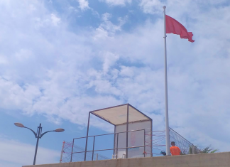 Cierran una playa de Valencia por contaminación en el agua