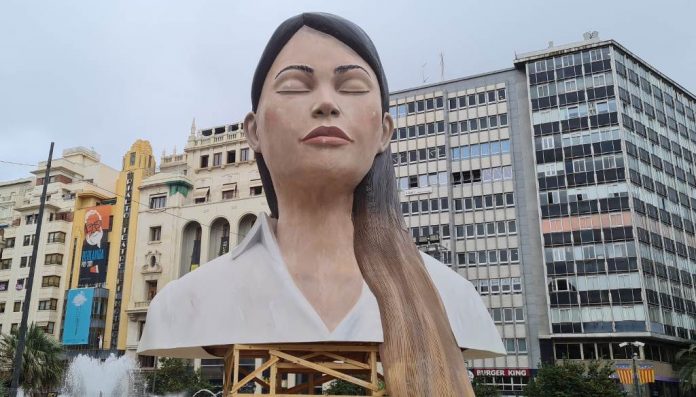 La Cremà obligará a cerrar la plaza del Ayuntamiento a las 19 horas