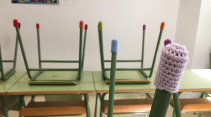 Una madre agrede a una directora en un colegio de València Los colegios de Valencia se vacían por la bajada de la natalidad. Agresión madre