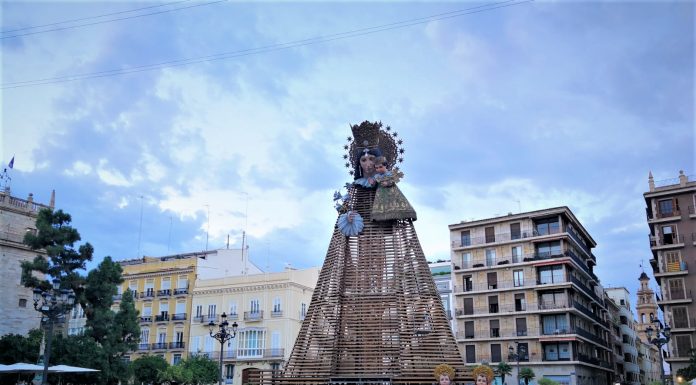 El Ayuntamiento de Valencia plantea unas Fallas 2022 normales La Ofrenda más atípica de las Fallas arranca hoy bajo amenaza de lluvia