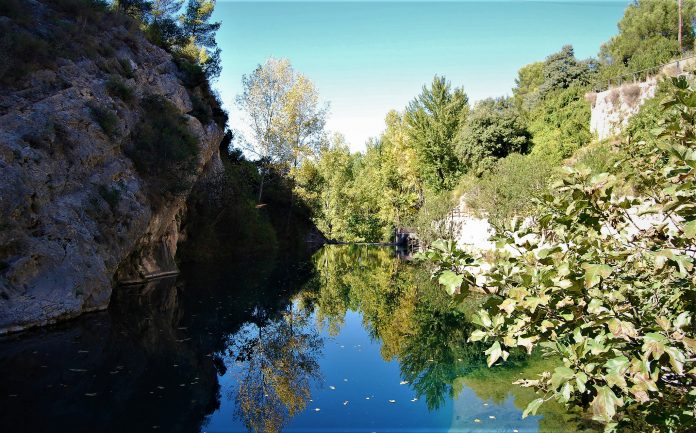 Aparece el cadáver de un hombre en el río Clariano