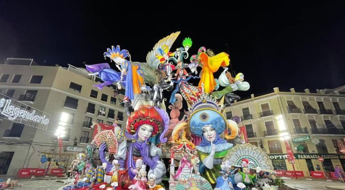 Los falleros exigen una disculpa de Baldoví al tildar de «nazi» a la mejor falla de Valencia