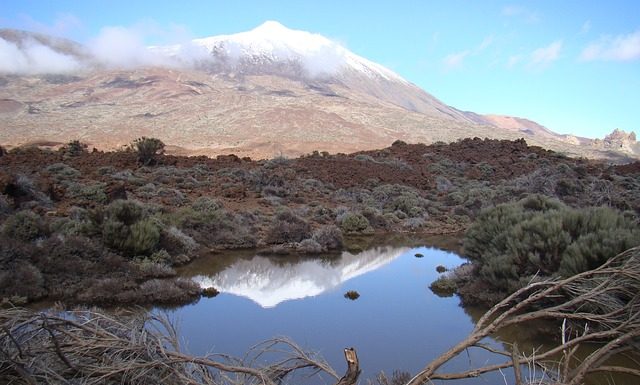 Activan la alerta por riesgo volcánico en Canarias Canarias