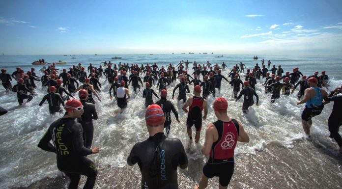 Unos 2.400 atletas de 40 países disfrutan de las playas de Valencia 2.400 atletas