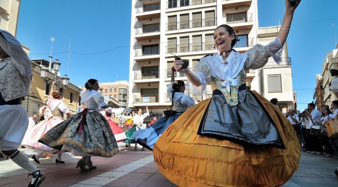 Los pasacalles regresan a Valencia con un desfile pionero 9-OCT | Valencia estrena un pasacalle pionero por el 9 d'Octubre