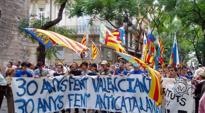 Tres manifestaciones recorrerán Valencia el 9 d'Octubre: horarios y recorrido