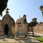 Todos los Santos | Cómo localizar nichos y tumbas en el cementerio de Valencia