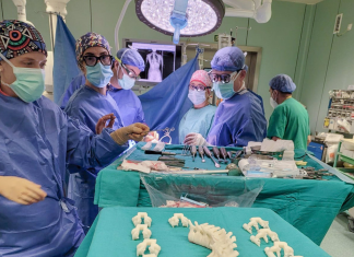La Fe realiza una operación pionera en España a un paciente de 14 años