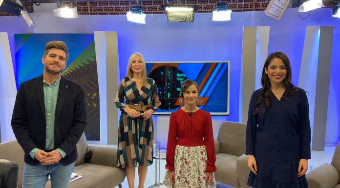 GALERÍA | Las nuevas Falleras Mayores visitan 7 Televalencia