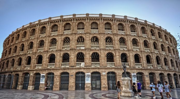 La Plaza de Toros de Valencia albergará un festival taurino benéfico por La Palma La Plaza de Toros se llena de tapas y arroces con una nueva feria gastronómica esta semana
