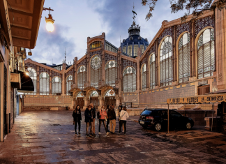 El Mercado Central está cerca de su centenario, que se entremezcla con la historia de Valencia