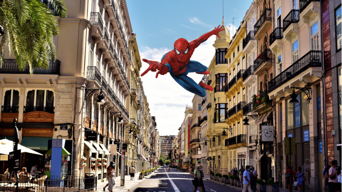 Detienen al Spiderman de Valencia, el joven que robaba escalando edificios del centro