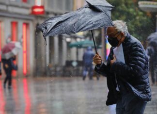 Valencia entra en alerta amarilla por un temporal marítimo de viento y lluvia