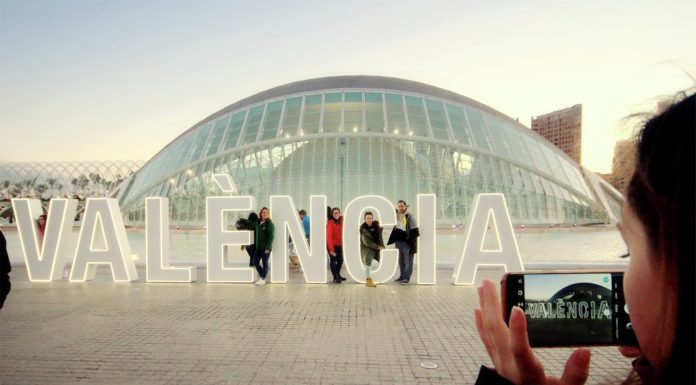 El incremento de contagios consolida el avance de la sexta ola en dos barrios de Valencia