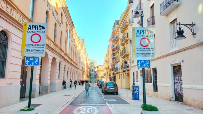 Listas de los coches que no podrán acceder a las zonas prohibidas de Valencia