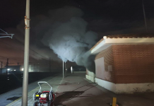 Caos en los trenes de Valencia: el robo de un cable de la vía ferroviaria provoca un grave incendio El robo de cables de la vía ferroviaria de Massalfassar provoca un incendio